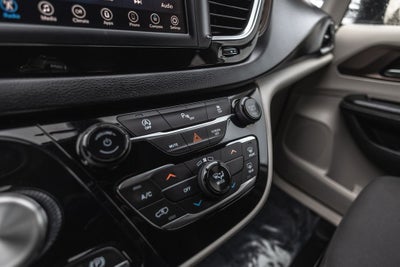 2020 Chrysler Voyager L