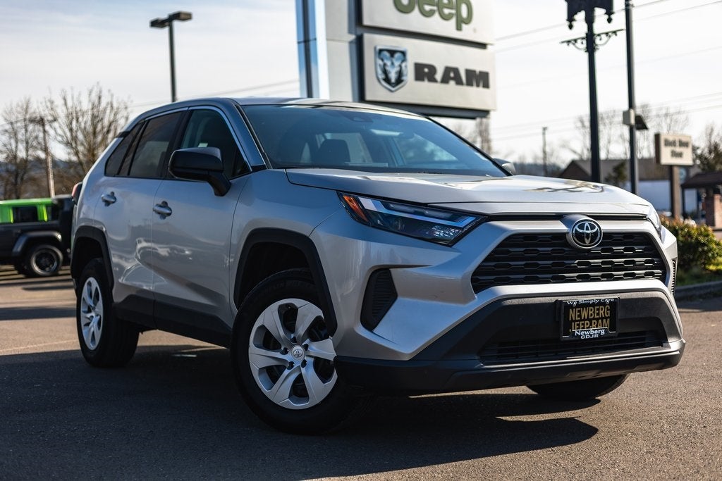 2024 Toyota RAV4 LE