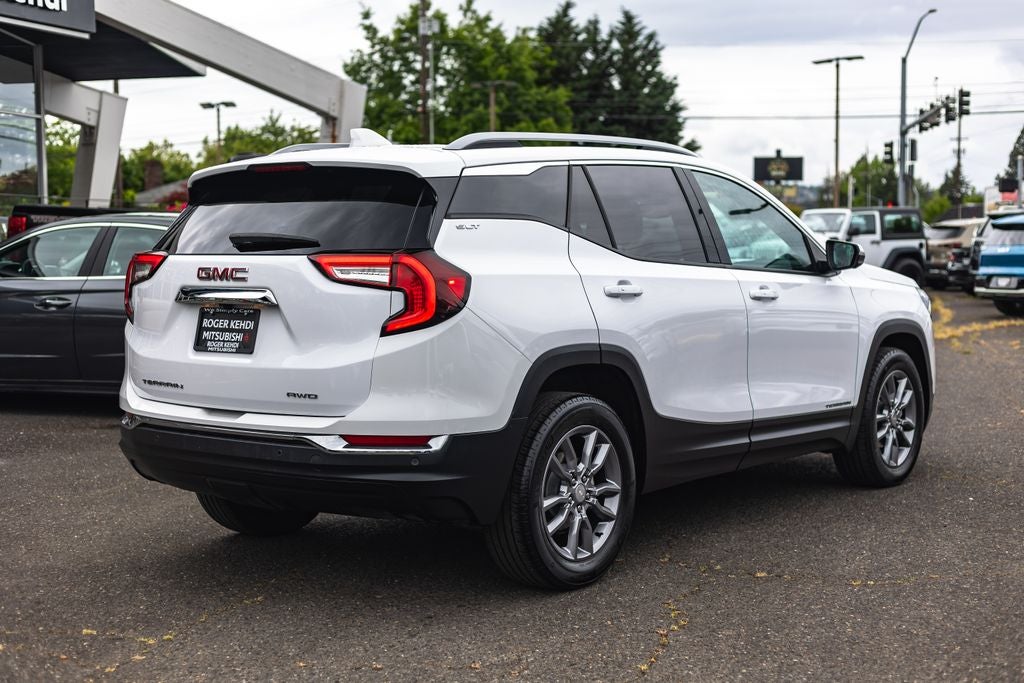 2024 GMC Terrain SLT