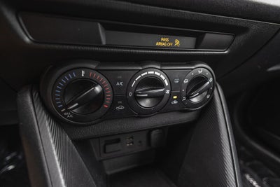 2019 Toyota Yaris L