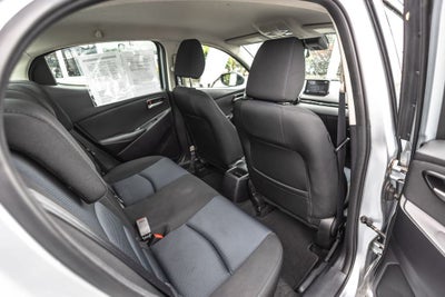 2019 Toyota Yaris L