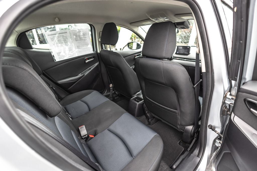 2019 Toyota Yaris L