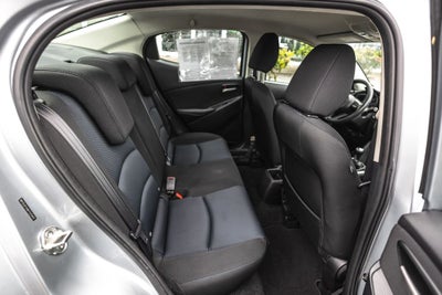 2019 Toyota Yaris L