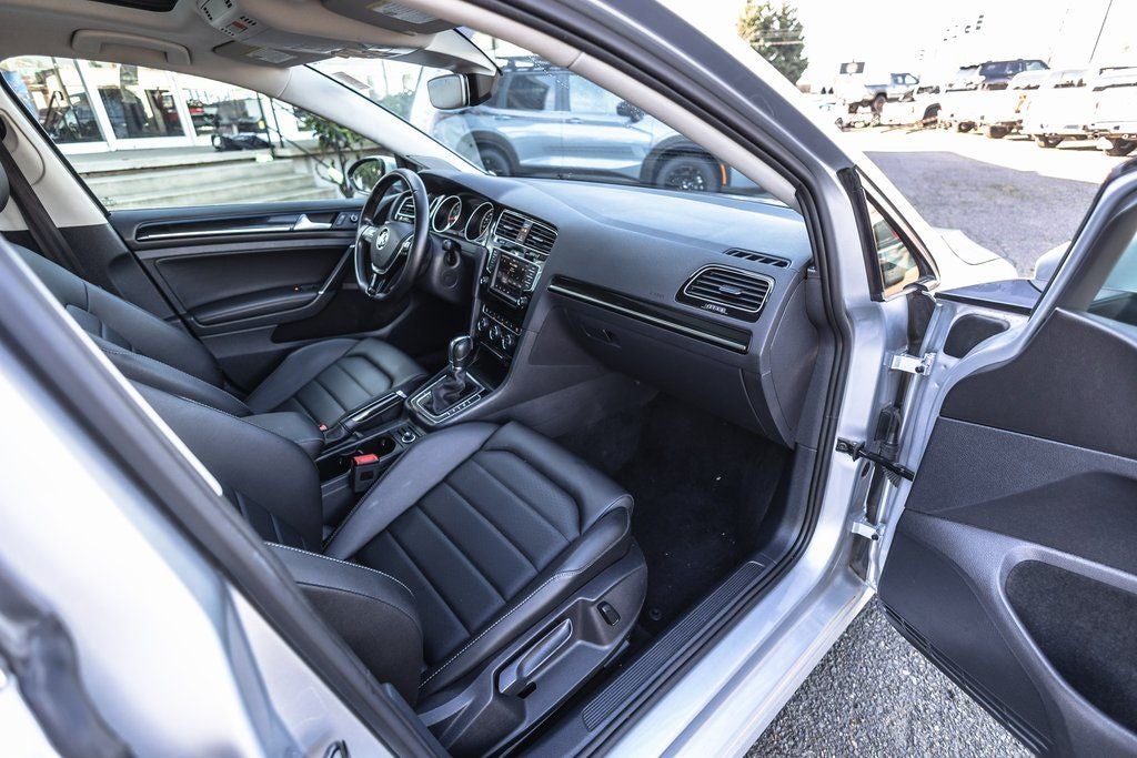 2017 Volkswagen Golf SportWagen SEL