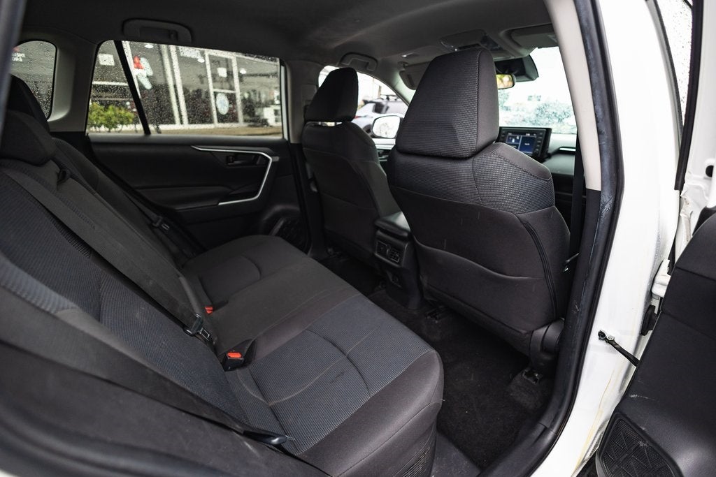 2022 Toyota RAV4 Hybrid LE