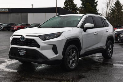 2022 Toyota RAV4 Hybrid LE