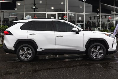 2022 Toyota RAV4 Hybrid LE