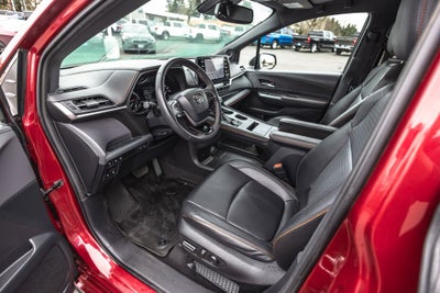 2022 Toyota Sienna XSE 7 Passenger