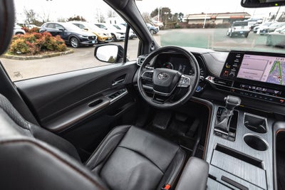 2022 Toyota Sienna XSE 7 Passenger