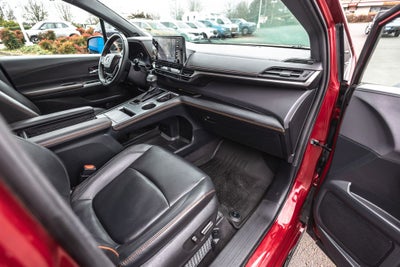 2022 Toyota Sienna XSE 7 Passenger