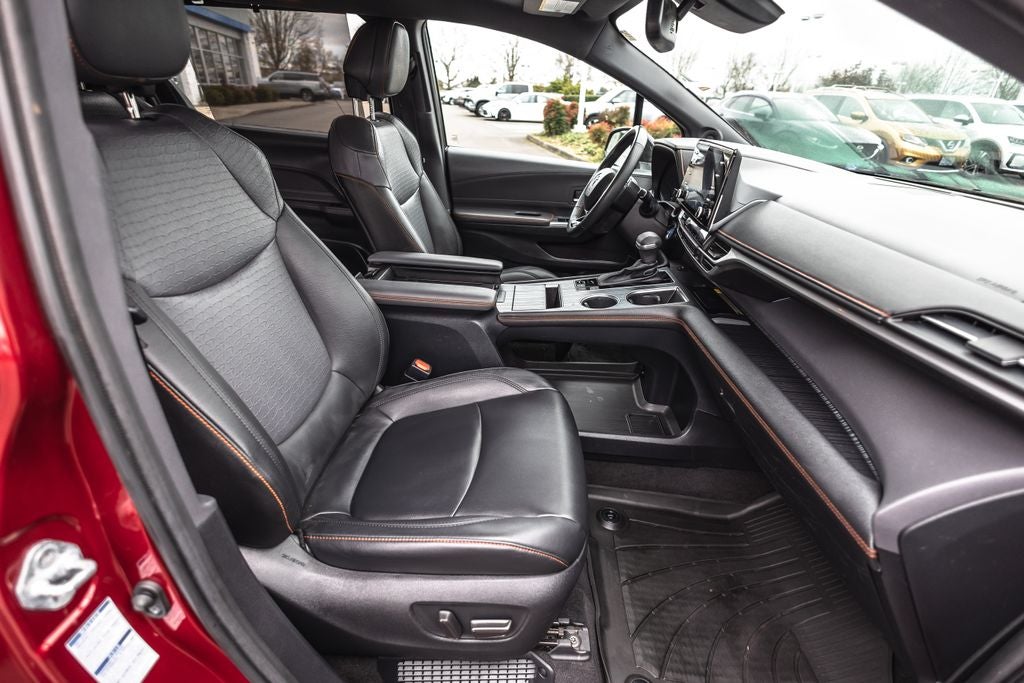 2022 Toyota Sienna XSE 7 Passenger