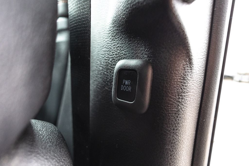 2022 Toyota Sienna XSE 7 Passenger