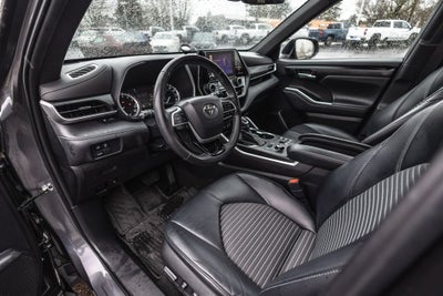 2023 Toyota Highlander XSE