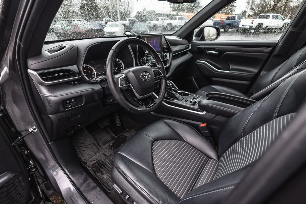 2023 Toyota Highlander XSE