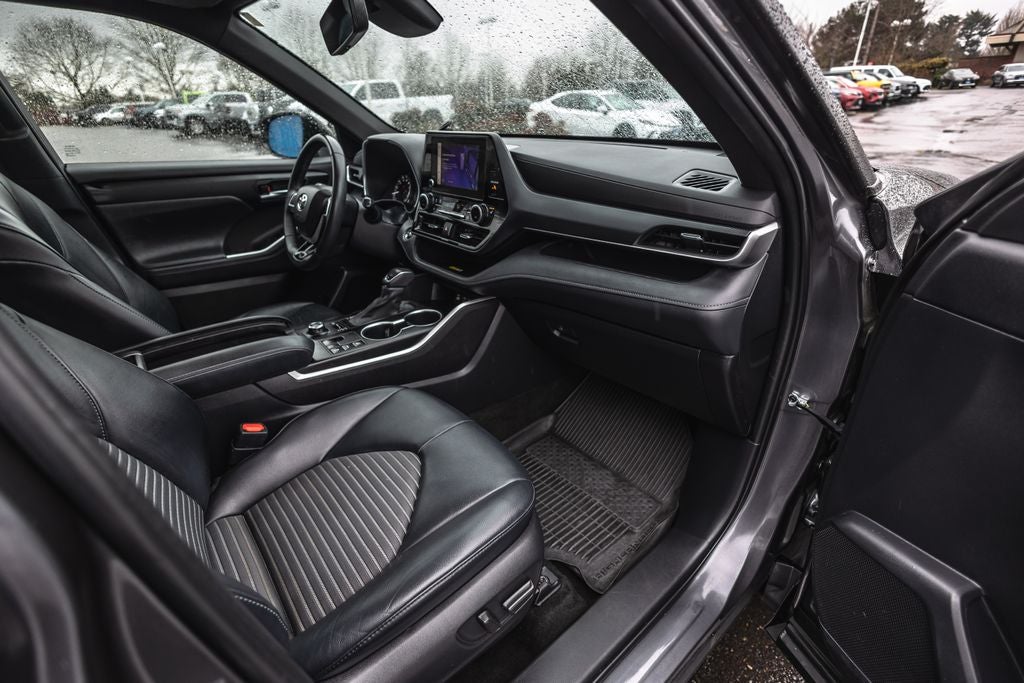 2023 Toyota Highlander XSE