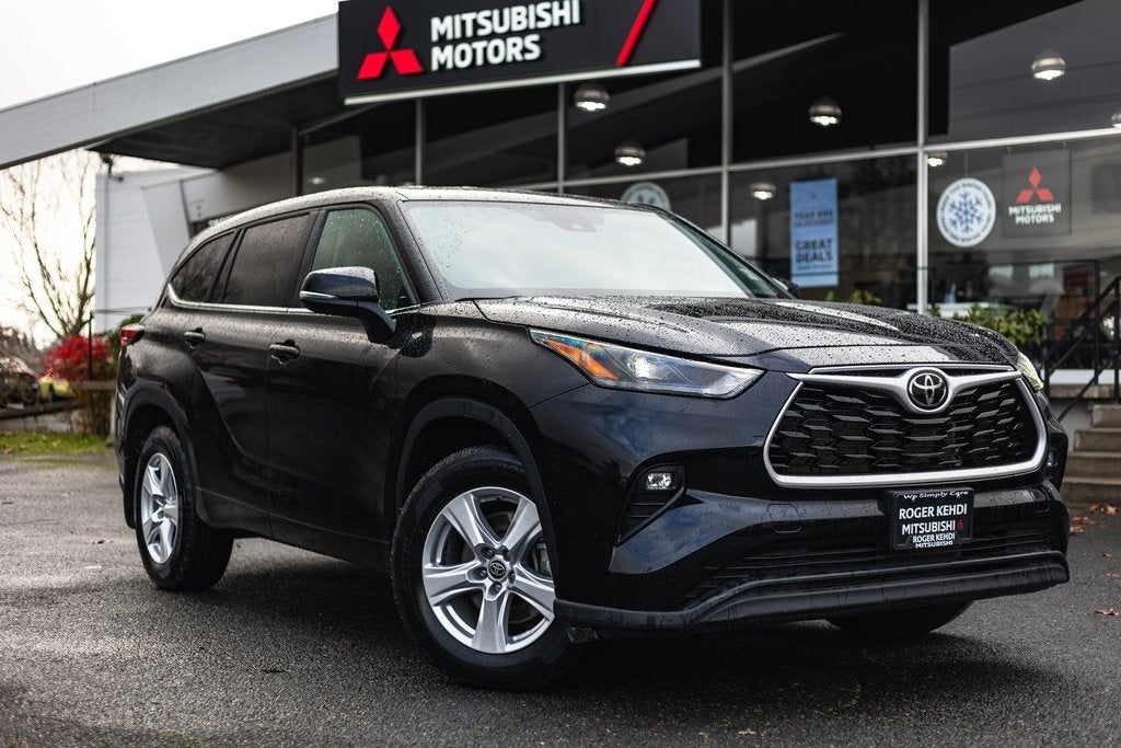 2024 Toyota Highlander LE