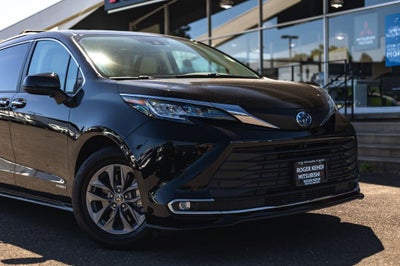 2021 Toyota Sienna XLE 7 Passenger