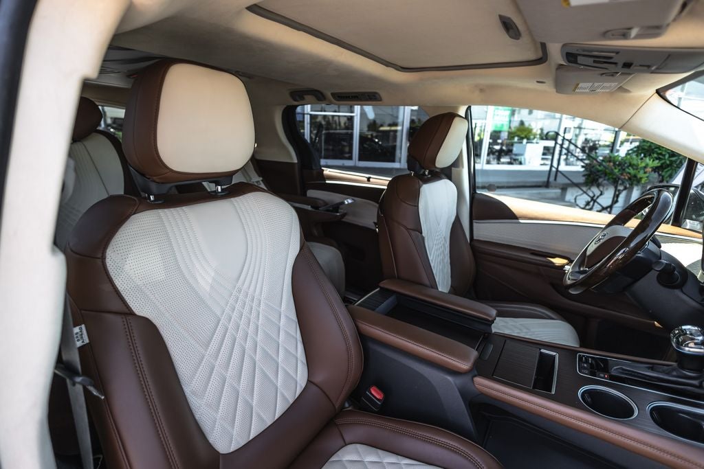 2021 Toyota Sienna XLE 7 Passenger