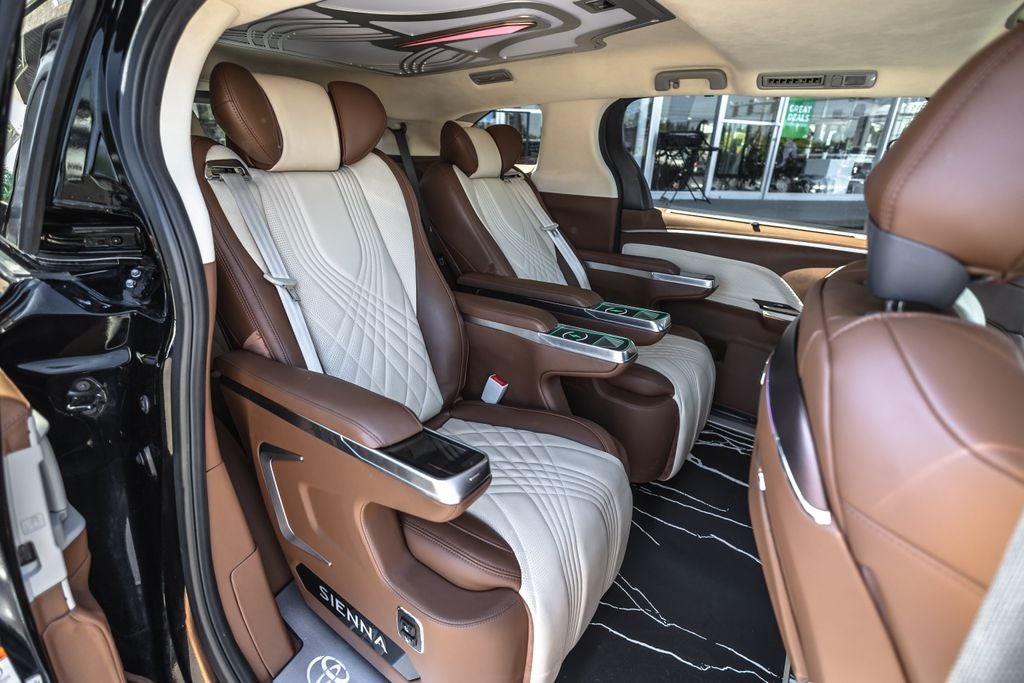 2021 Toyota Sienna XLE 7 Passenger