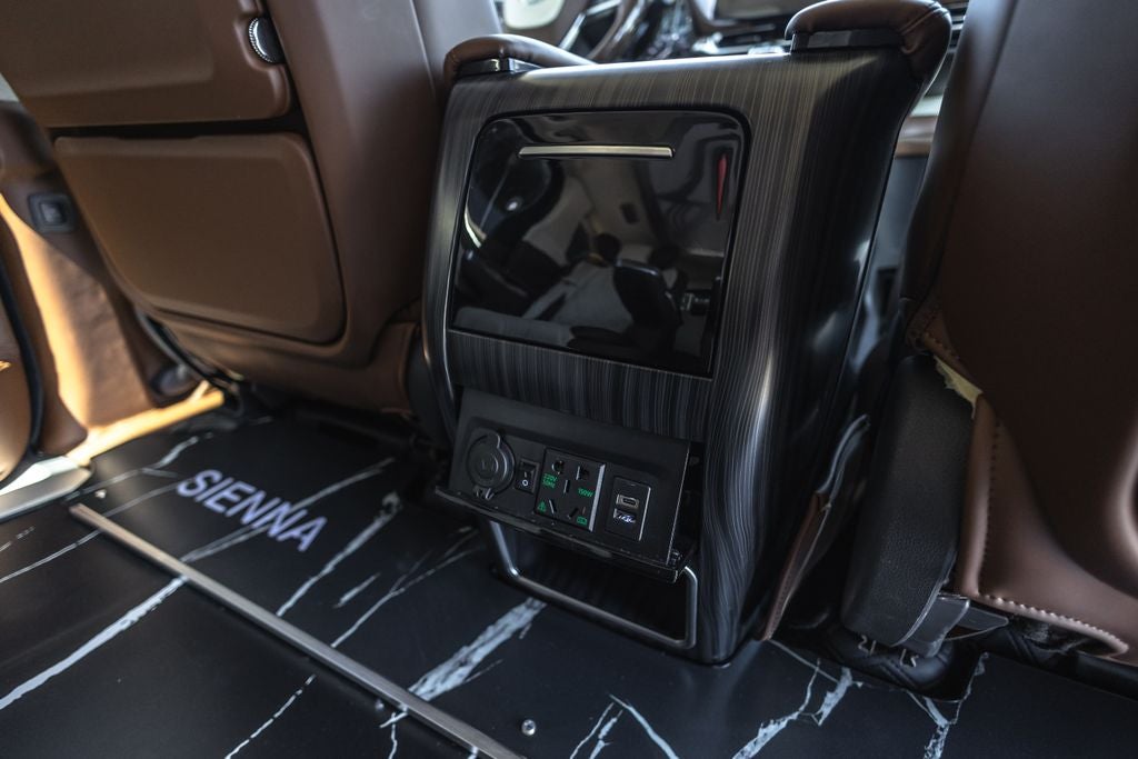 2021 Toyota Sienna XLE 7 Passenger