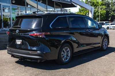 2021 Toyota Sienna XLE 7 Passenger