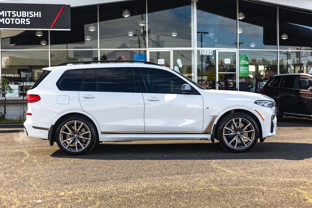 2022 BMW X7 M50i