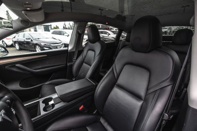 2025 Tesla Model Y Long Range