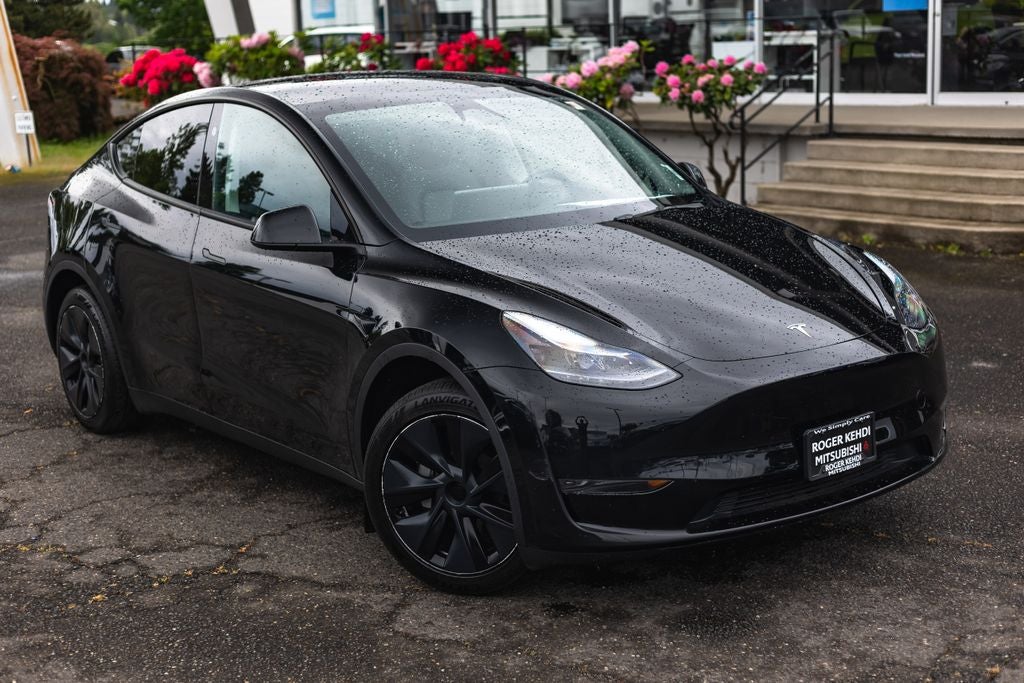 2025 Tesla Model Y Long Range