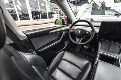 2025 Tesla Model Y Long Range