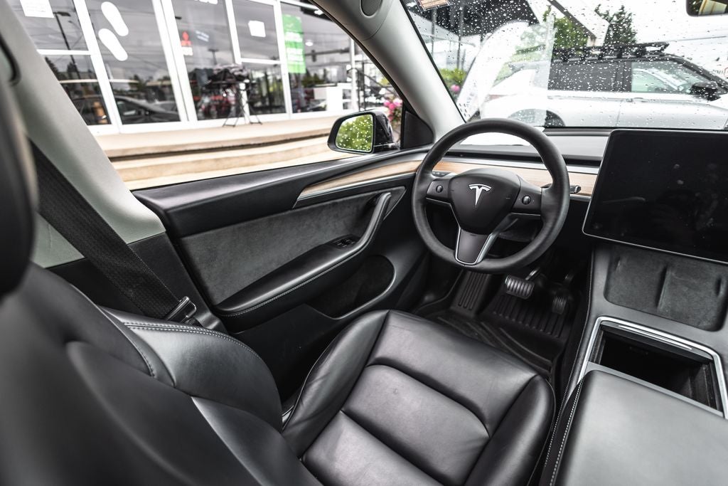 2025 Tesla Model Y Long Range