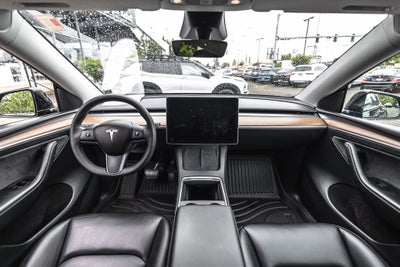 2025 Tesla Model Y Long Range