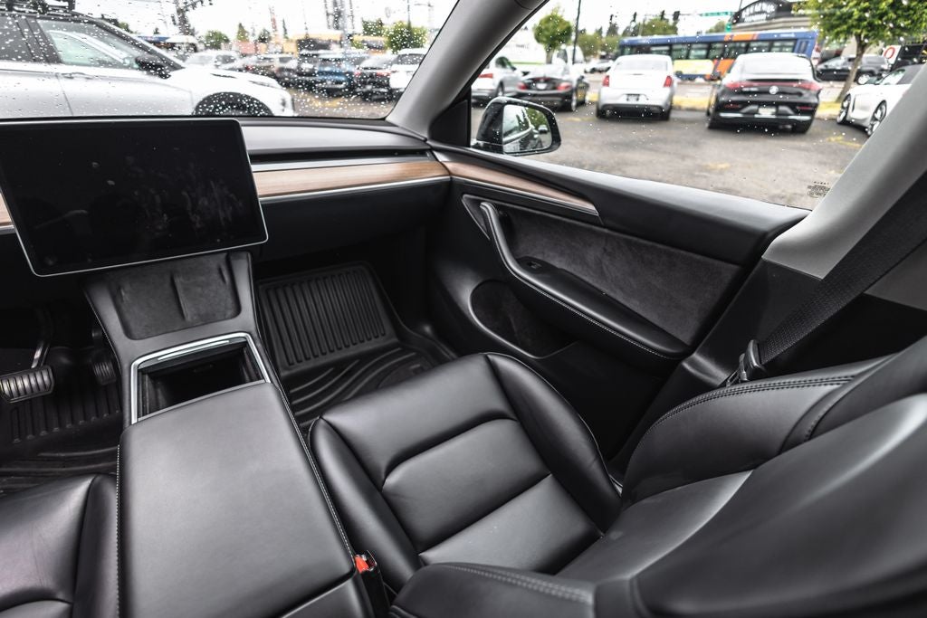 2025 Tesla Model Y Long Range