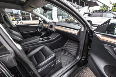 2025 Tesla Model Y Long Range