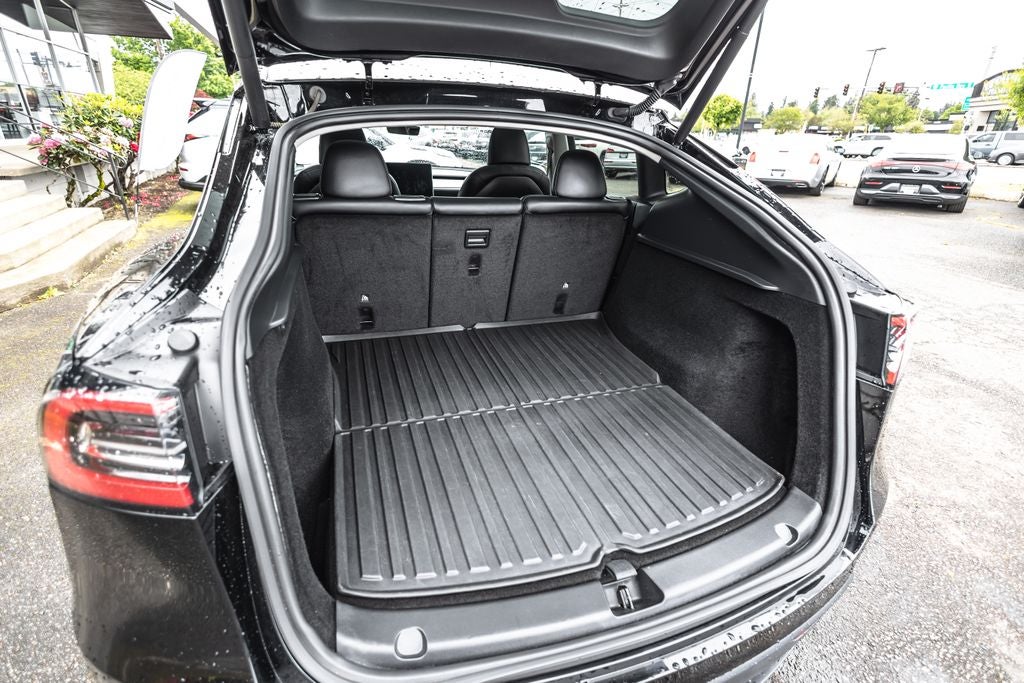 2025 Tesla Model Y Long Range