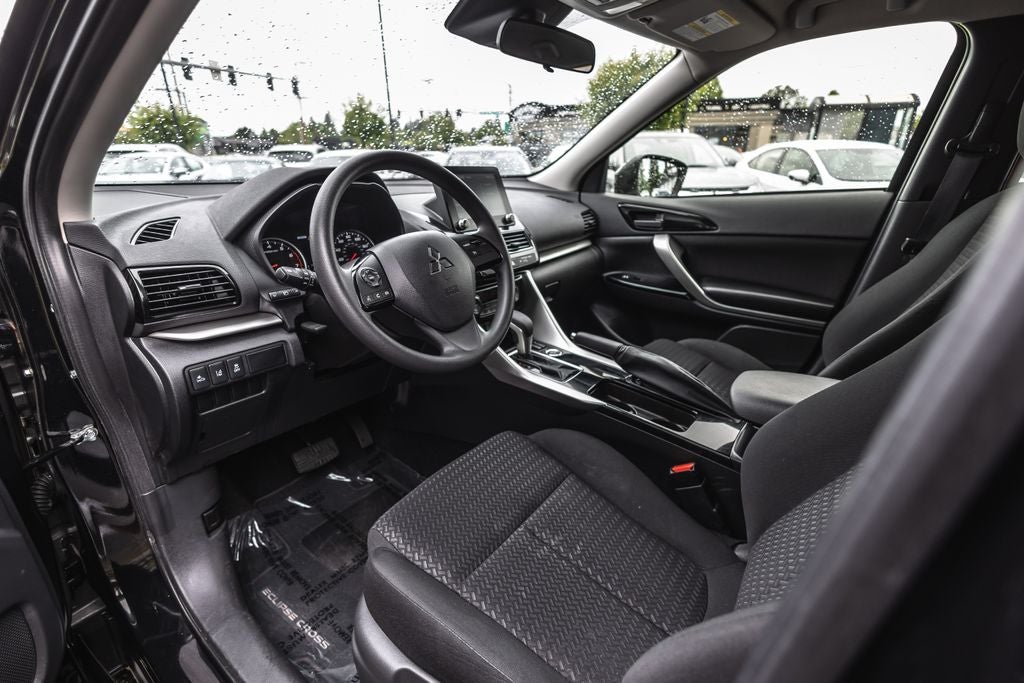 2025 Mitsubishi Eclipse Cross LE