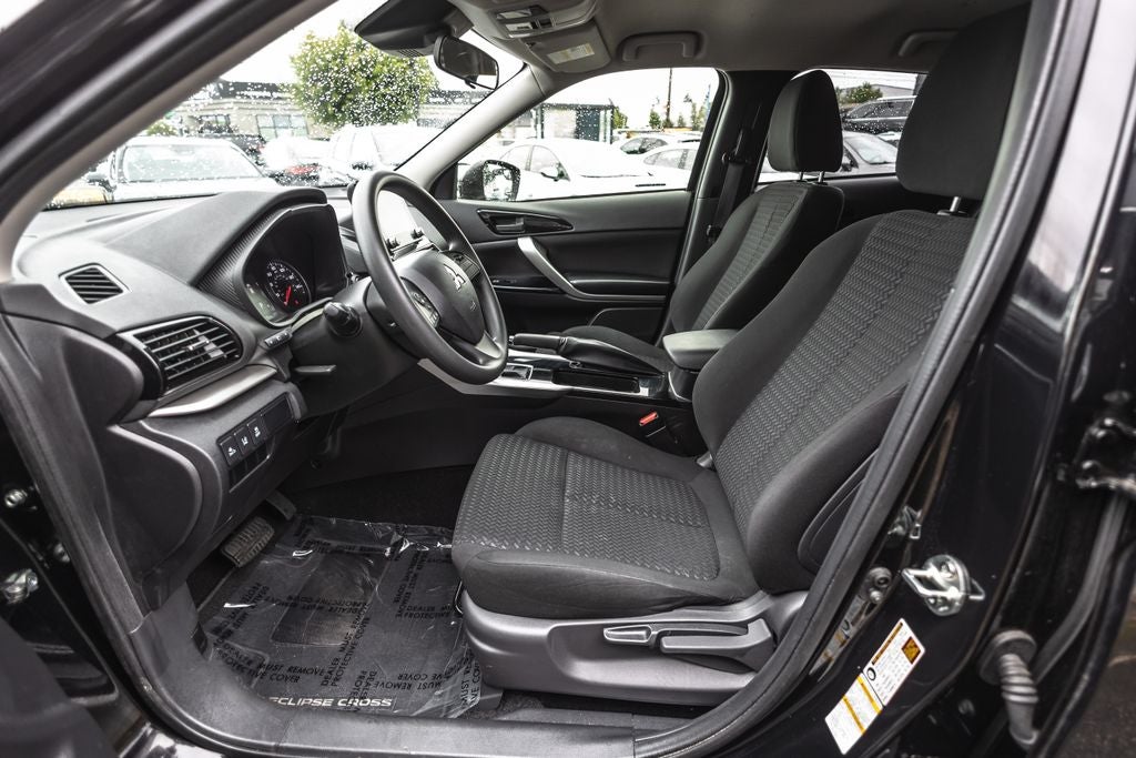 2025 Mitsubishi Eclipse Cross LE