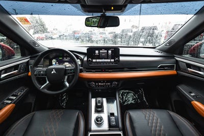 2024 Mitsubishi Outlander SEL