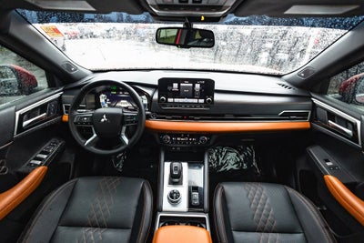 2024 Mitsubishi Outlander SEL