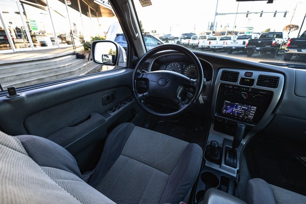 2002 Toyota 4Runner SR5