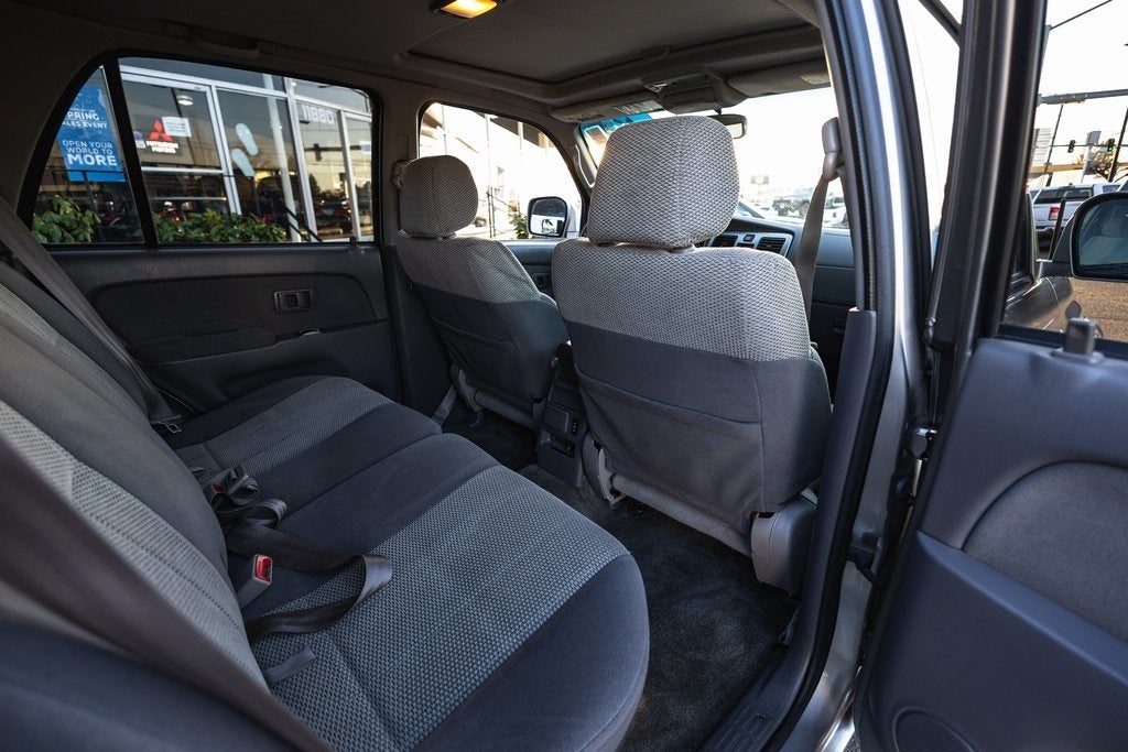 2002 Toyota 4Runner SR5