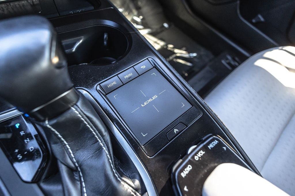 2022 Lexus UX 250h Base