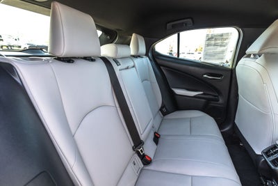 2022 Lexus UX 250h Base