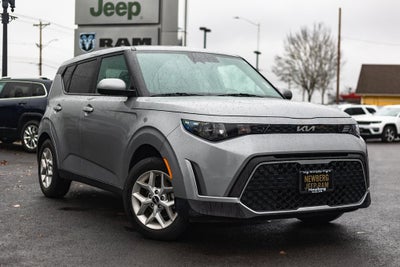 2024 Kia Soul LX