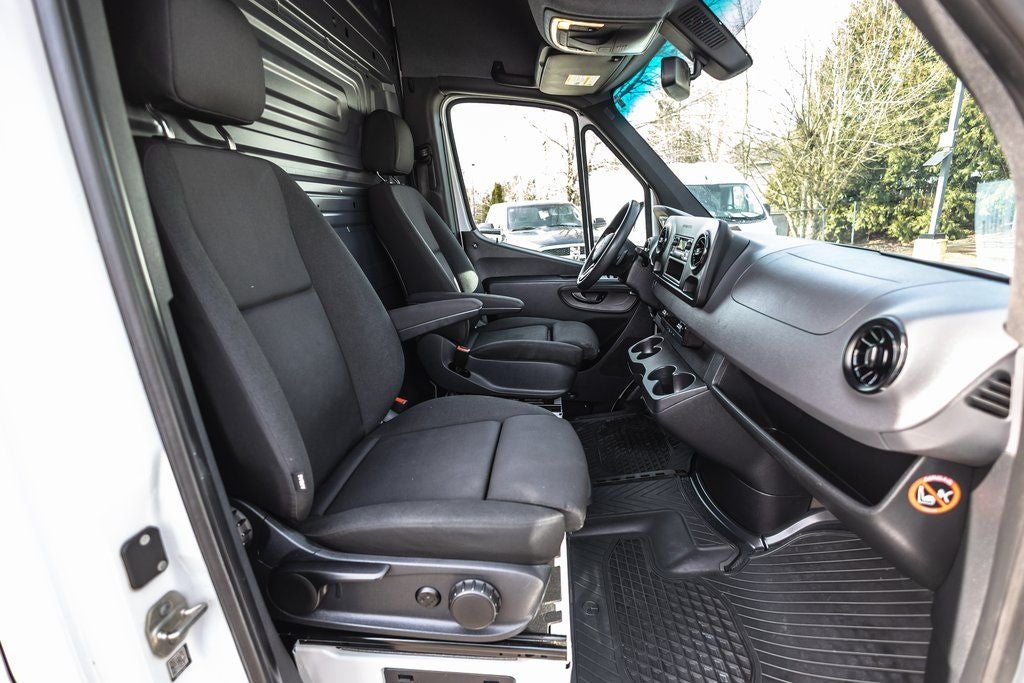 2019 Freightliner Sprinter 2500 High Roof