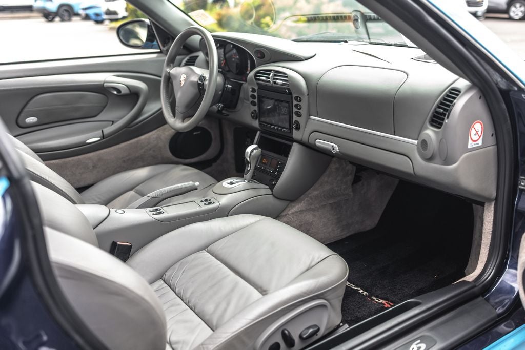 2003 Porsche 911 Carrera