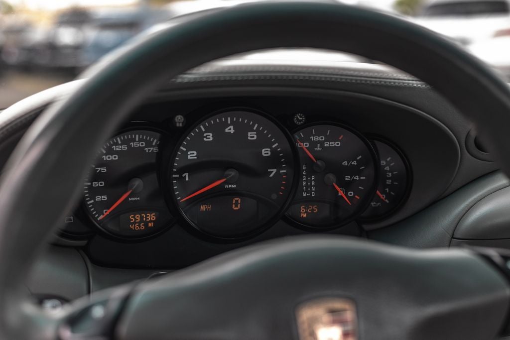 2001 Porsche 911 Carrera 4