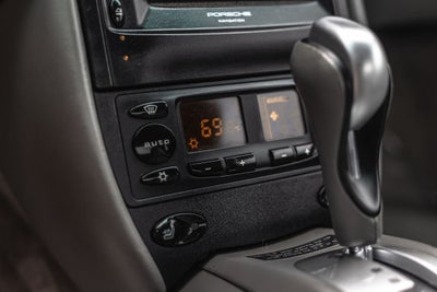 2001 Porsche 911 Carrera 4