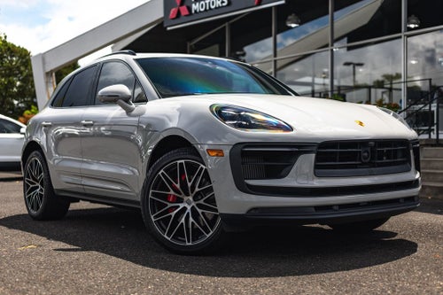 2022 Porsche Macan S