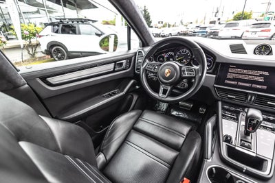 2023 Porsche Cayenne E-Hybrid Coupe Turbo S
