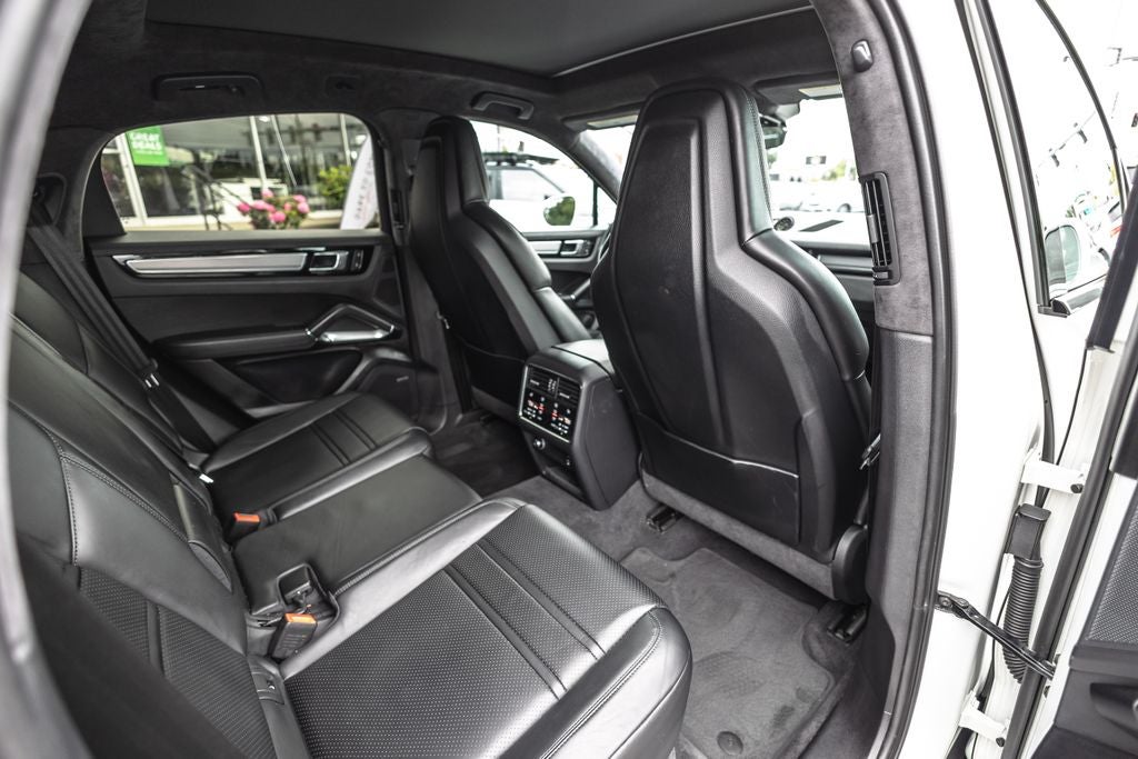 2023 Porsche Cayenne E-Hybrid Coupe Turbo S
